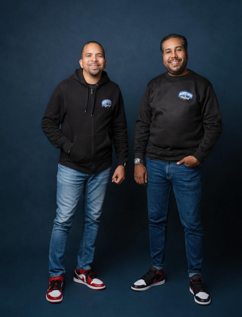 Abriendo El Podcast hace historia con nominación a Premios Soberano