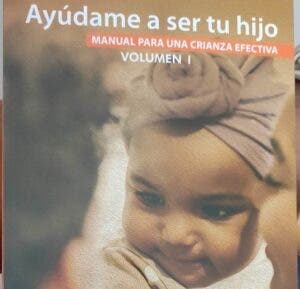 Presentan libro “Ayúdame a ser tu hijo”