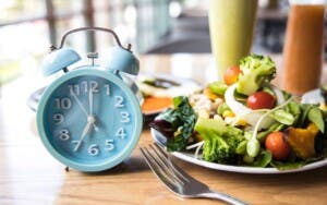 El ayuno intermitente dispara un 91% el riesgo de muerte por enfermedad cardiovascular