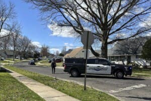 Los tres muertos en tiroteos cerca de Filadelfia son familiares del agresor