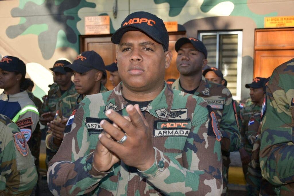 Más de 400 miembros de la Comipol fueron ascendidos por el Poder Ejecutivo
