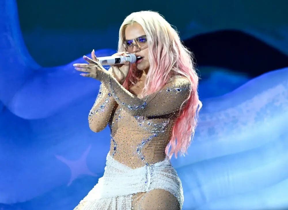 Karol G cerrará su gira europea con cuatro conciertos en el Santiago Bernabéu de Madrid