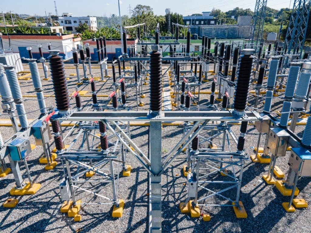 Pondrán en funcionamiento nuevos campos de línea subestaciones San Cristóbal y Valdesia