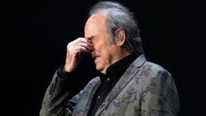 Joan Manuel Serrat dice Mediterráneo se ha convertido en una fosa común