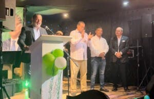 Vladimir Pujols presenta propuesta legislativa en Puerto Rico
