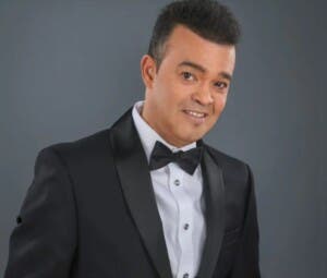Alex Bueno con su sello musical