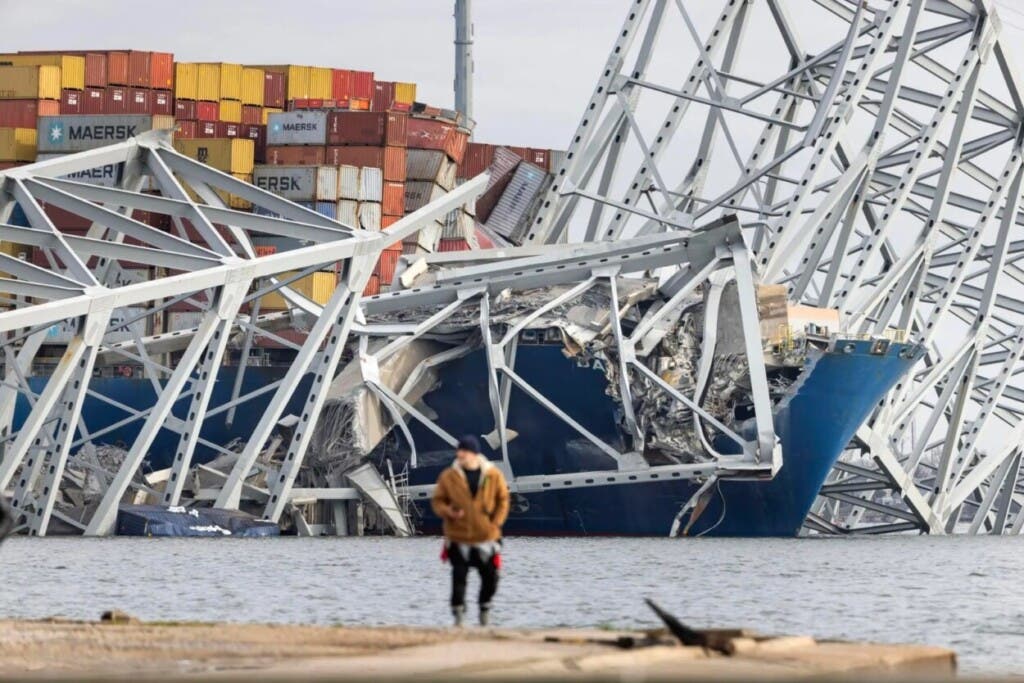 El colapso de puente en Baltimore por choque de carguero provoca 6 desaparecidos