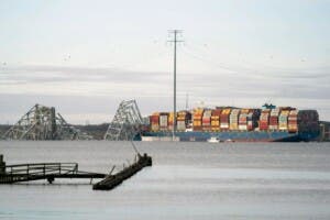 El colapso de puente en Baltimore por choque de carguero provoca 6 desaparecidos
