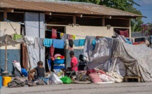 Cada semana 15 mil personas abandonan sus viviendas en Haití