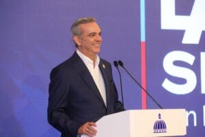 La Semanal por un lado y Rescate RD por otro