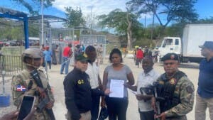 Ejército captura fugitiva haitiana intentando entrar a RD