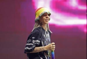 Young Miko lanza su primer álbum ‘att.’ y prepara su debut en Coachella