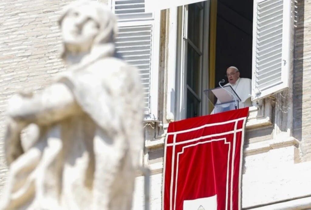 El papa lanza llamamiento urgente para evitar un conflicto aún mayor en Oriente Medio