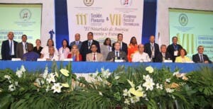 Insta fortalecer seguridad jurídica y a notarios para garantizar desarrollo económico