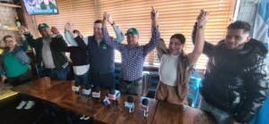 Decenas apoyan candidatura a diputado exterior de Ramón Tallaj Jr.