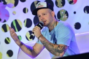 Residente a punto de concluir el guion de su película sobre PR, su salto al cine