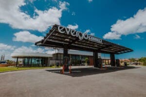 Presentan en RD primera electrolinera por un costo de 10 millones de dólares