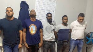 Presentan acusación contra banda criminal integrada por  Policía