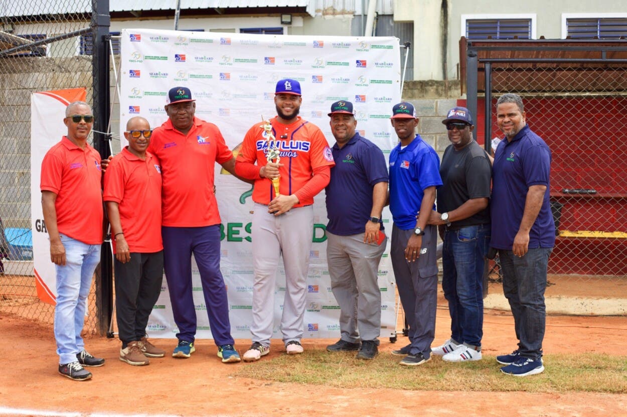 Willy García campeón del Home Run Derby del TBES-PSD copa opción Seaboard