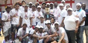 Loros Calientes  Campeón de baket SDE