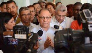 Temen hecatombe social si gravan más artículos uso masivo