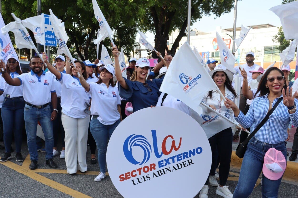 Ola sector externo sumó más de 350 mil nuevos simpatizantes a Abinader