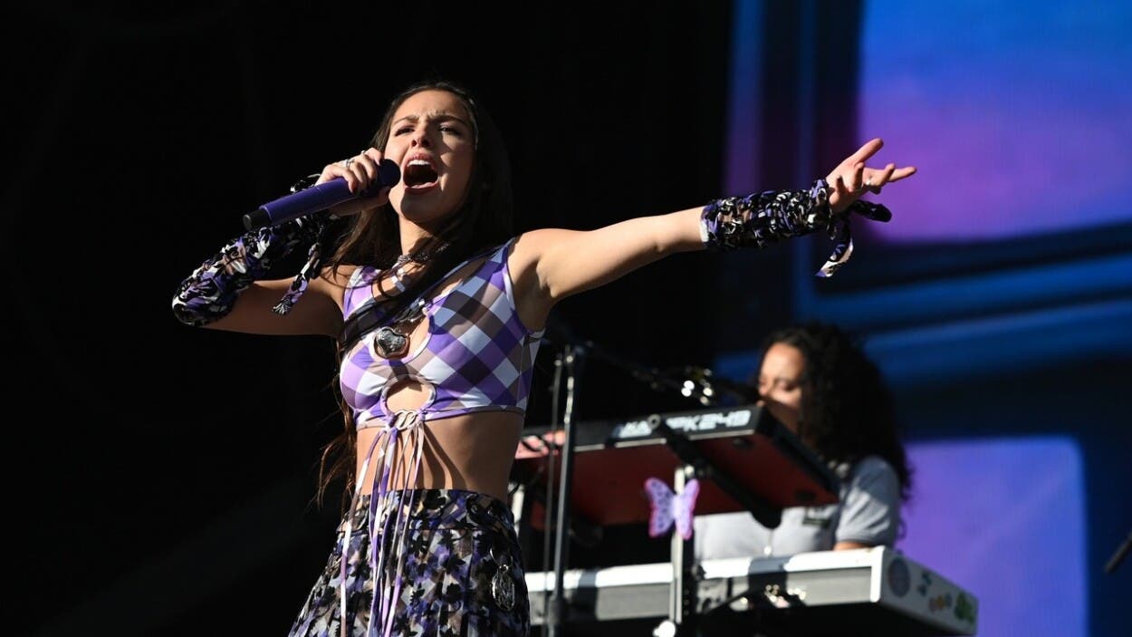 Cancelan conciertos de Olivia Rodrigo en Manchester por fallos en nuevo estadio