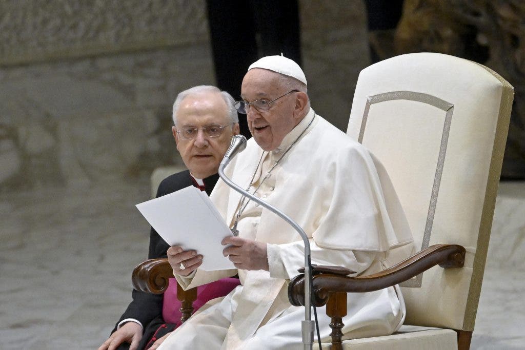 El papa: El abandono escolar es una tragedia
