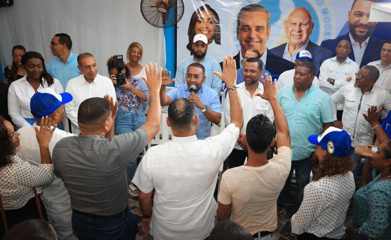 PRM juramenta a ex candidato alcalde del PLD en Las Terrenas