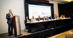 Desayuno Nacional de Oración reúne a líderes nacionales para orar por el país