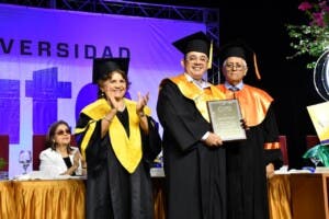UTE gradúa nuevos profesionales en su XXXII graduación ordinaria