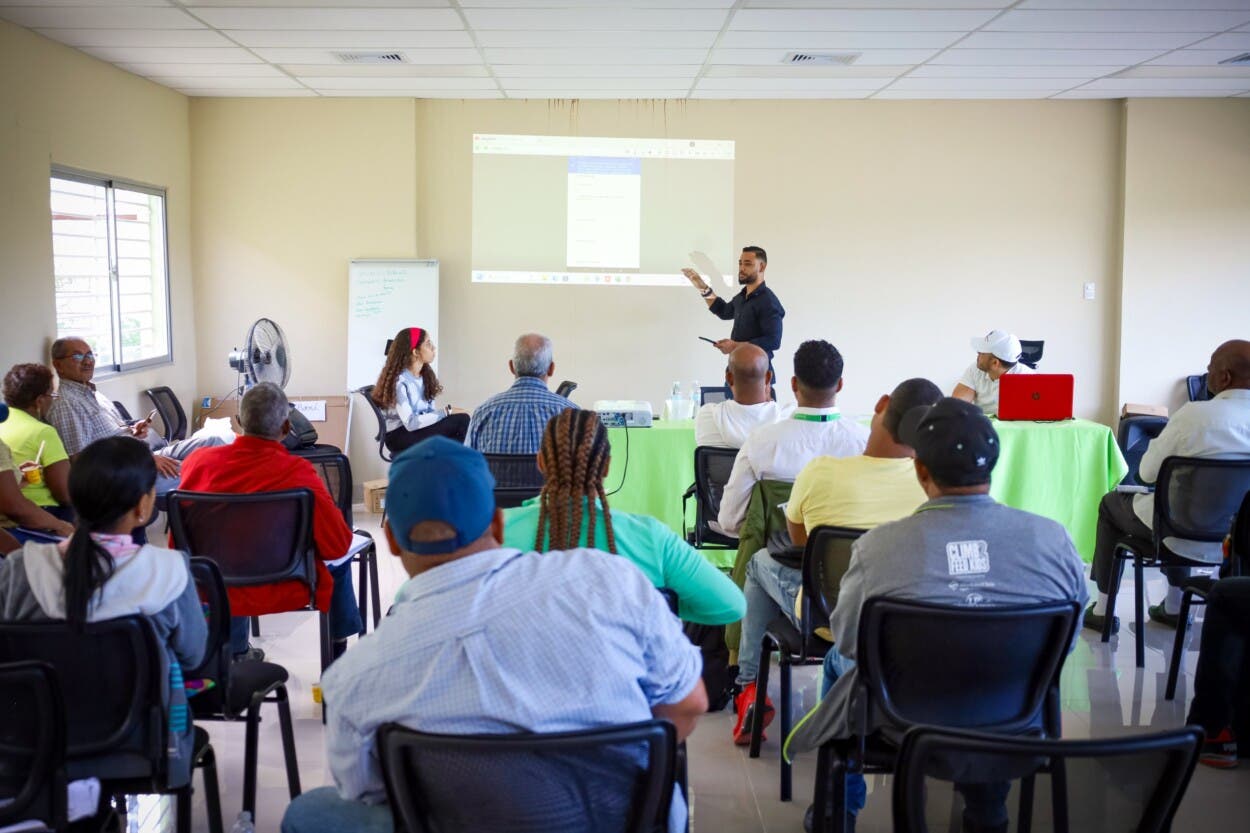 RENAGRO capacita a supervisores y registradores a nivel nacional