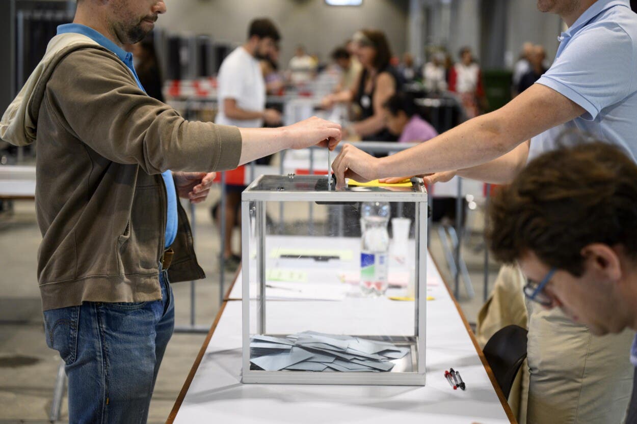 Movilización histórica de los franceses en las urnas ante un probable vuelco político