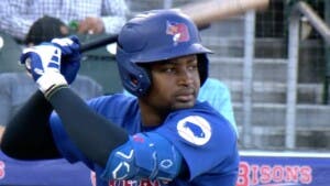MLB sanciona al dominicano Orelvis Martínez por 80 partidos por sustancias prohibidas     