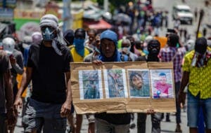 Policía de Haití en acción contra grupo de Barbecue por muerte de 3 oficiales