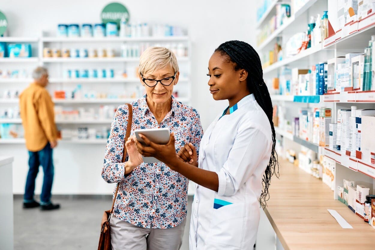 Estudio revela que las farmacias, TSS y SISALRIL poseen altos niveles de digitalización
