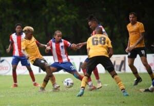 Delfines y O&M FC igualan en LDF; Pantoja gana