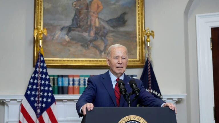 El Gobierno del presidente Joe Biden anunció este martes un nuevo programa que permitirá regularizar a más de medio millón de migrantes
