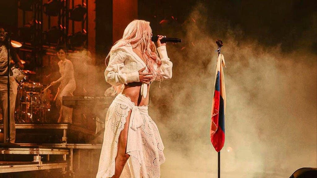 Karol G, referente de moda con un estilo urbano y sexy con raíces latinas