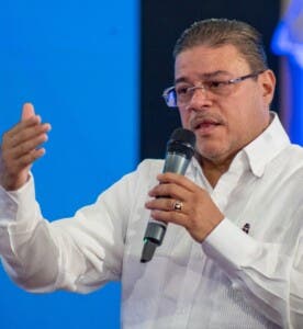 Atletas recibirán 15, 10 y 8MM según el metal