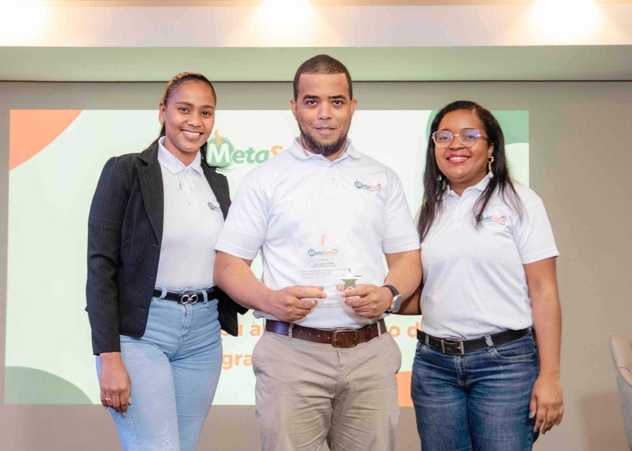 ARS Meta Salud reconoce a sus colaboradores con el Premio a la Excelencia 2024