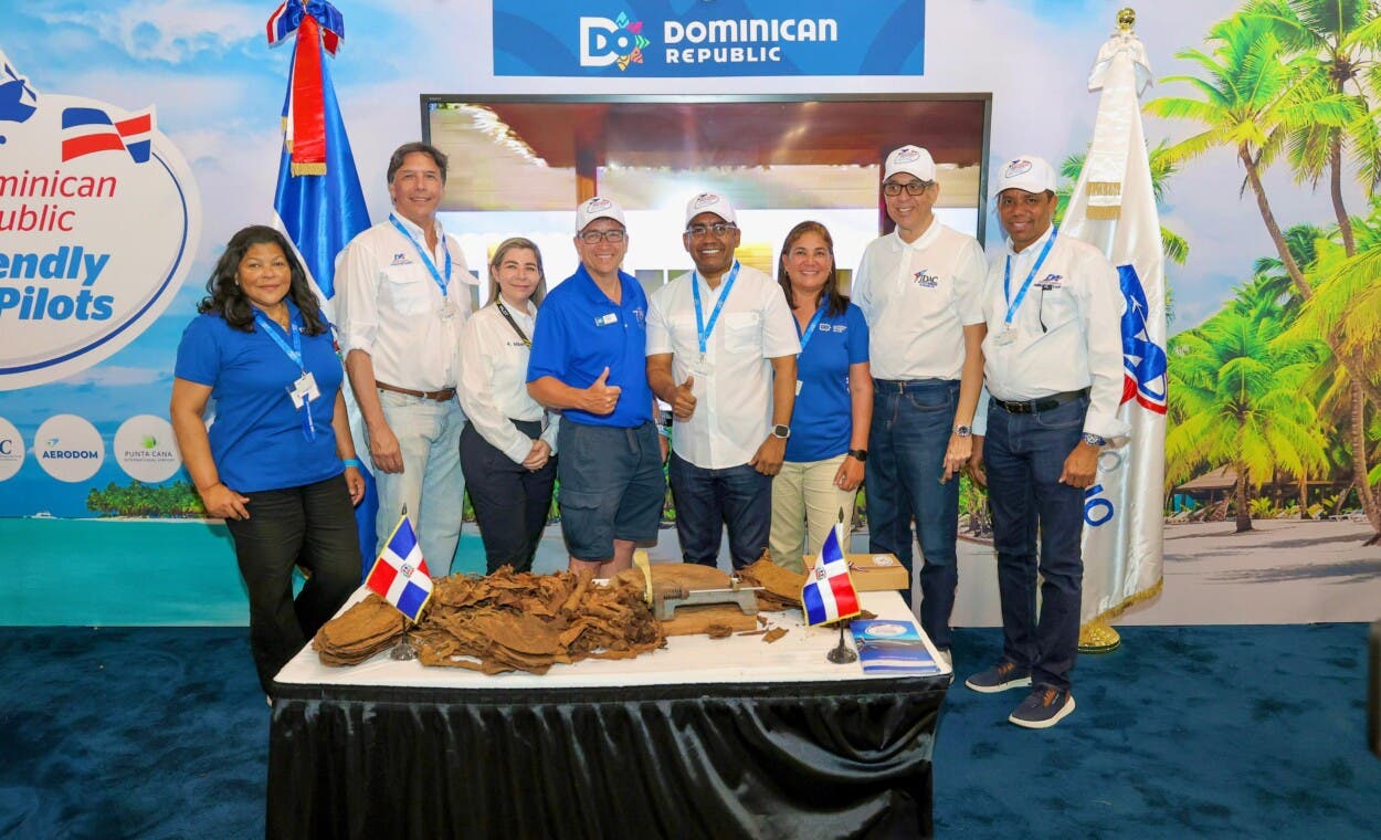 Dominicana exhibe bondades de la aviación privada en feria EEUU