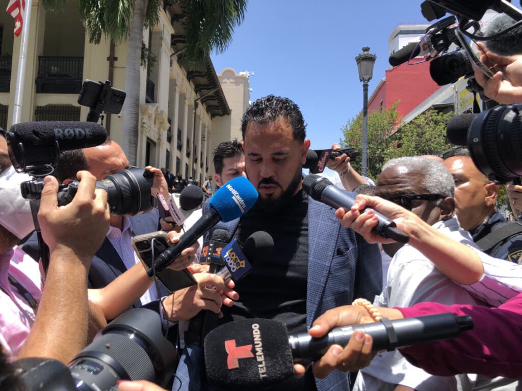 Raphy Pina queda en libertad supervisada tras culminar su condena