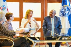 Beltrán recibe visita de Milagros Germán