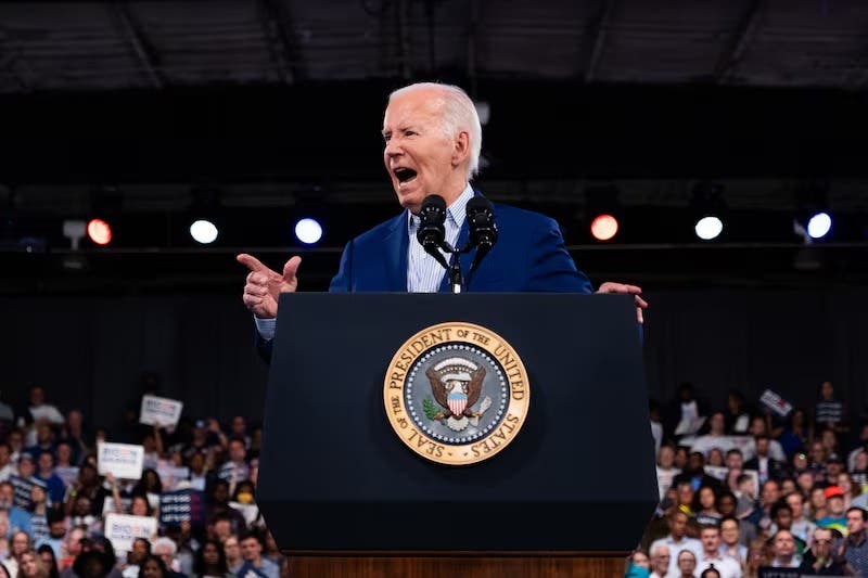 Los legisladores demócratas evalúan divididos el apoyo a Biden como candidato