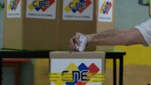 Venezuela vota en un contexto económico distinto, pero con dificultades históricas