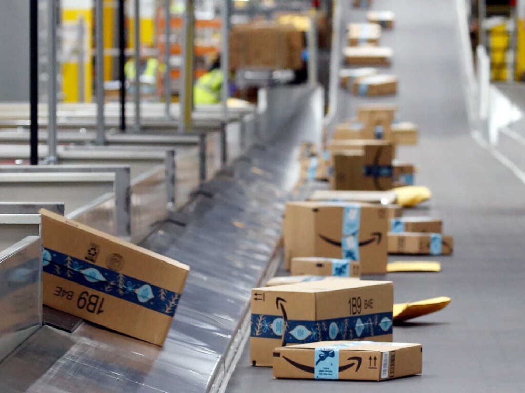 Amazon cumple 30 años en los que ha cambiado el comercio mundial y el paisaje urbano