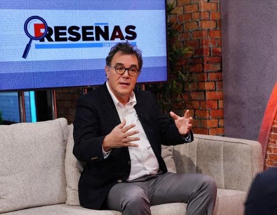 Recuerda que la ley manda a explicar por qué debe modificarse la Constitución