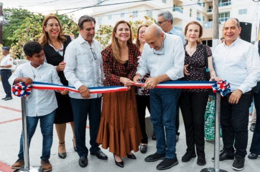 Alcaldía del Distrito Nacional rescata plaza en honor a Fabio Fiallo