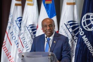 Encabeza taller para acceder a fondos de mercados de carbono para transición energética